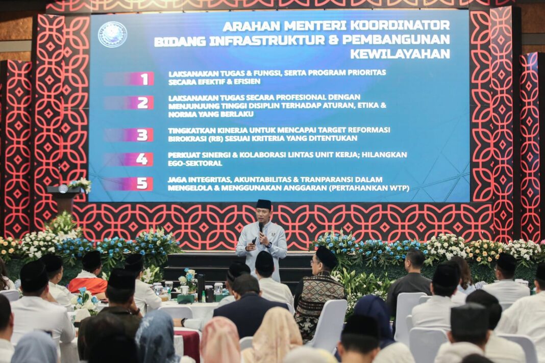 AHY Minta Jajaran Kemenko Infra Kerja Efektif dan Profesional, Ini Pesannya