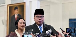Pemerintah Minta Kasus Air Keras terhadap Andrie Yunus Diusut Tuntas Kepala Badan Komunikasi Pemerintah RI Angga Raka Prabowo mengecam penyiraman air keras terhadap aktivis KontraS Andrie Yunus dan meminta aparat mengusut kasus itu secara tegas, transparan, dan tuntas.
