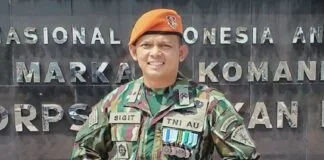 Sigit Sasongko menjadi satu-satunya perwira dari matra udara yang sukses naik pangkat pecah bintang di lingkungan TNI AU pada Maret 2026 ini. Rekan seangkatan dengan Mensesneg Prasetyo Hadi di SMA Taruna Nusantara itu kini menyandang pangkat Marsekal Pertama TNI AU. Lihat profil selengkapnya di artikel ini, Minggu 29/3/2026. OFFICIAL TWITTER TNI AU/REPRO