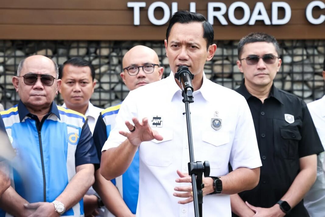 AHY Tinjau JMTC Bekasi, Teknologi AI Kawal Jutaan Pemudik