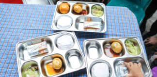 Ketua Komisi III DPR Habiburokhman menegaskan anggaran program Makan Bergizi Gratis (MBG) 2026 sudah disetujui DPR dan pemerintah dalam APBN dengan persetujuan bulat fraksi. DPR kini diminta fokus mengawasi pelaksanaan agar tidak terjadi penyimpangan.