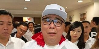 Ketua Harian PSI Ahmad Ali menegaskan partainya tetap maju dan menargetkan lolos DPR 2029 meski parliamentary threshold 4 persen dinilai sulit diturunkan. PSI kembali mengkritik suara terbuang dan menilai ambang batas parlemen minim manfaat setelah presidential threshold dihapus MK.