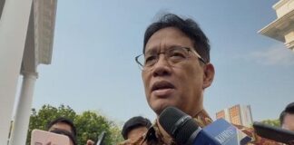 Menteri Keuangan Purbaya Yudhi Sadewa memastikan pemerintah belum akan membatasi BBM subsidi meski harga minyak dunia naik akibat konflik geopolitik.
