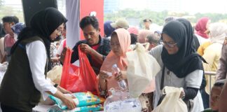 Pasar Murah di Monas, Pemerintah Salurkan 100 Ribu Paket Bantuan Pangan