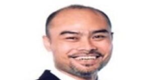 TOKOH KEKAYAAN INTELEKTUAL - Ari Juliano Gema adalah satu di antara alumni SMA Taruna Nusantara yang menjadi tokoh penting di Indonesia saat ini. Lulusan SMA Taruna Nusantara dari angkatan ke-2 atau TN-2 itu jadi tokoh kekayaan intelektuan top di Indonesia dengan banyak rekam jejak penangangan kasus penting di meja hijau. Berikut ulasan ringkas seputar profil Ari Juliano Gema, Minggu (26/4/2026). OFFICIAL LINKDIN ARI JULIANO GEMA/ REPRO