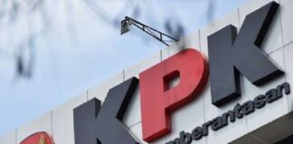 Eks Dirut PGN Hendi Prio Santoso jalani sidang perdana kasus korupsi jual beli gas yang merugikan negara hingga Rp246 miliar.
