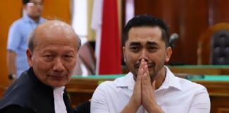 Majelis Hakim Bebaskan Amsal Sitepu, Duguan Kasus Korupsi Proyek Video Profil Desa Tidak Terbukti Amsal Sitepu divonis bebas oleh PN Medan dalam kasus korupsi proyek video profil desa senilai Rp202 juta, hakim nyatakan tidak terbukti.