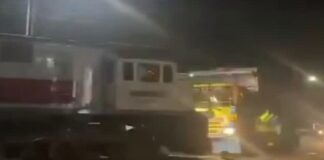 KECELAKAAN KERETA - Kecelakaan Kereta Api Kembali Terjadi. Kali ini di Blitar. Berikut informasi lengkapnya, Kamis (30/4/2026). OFFICIAL INSTAGRAM VRETIVOX / REPRO