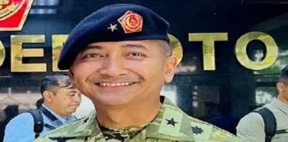 Asap Agung Muryanto menjadi satu di antara alumni SMA Taruna Nusantara yang sukses menjadi perwira tinggi di Militer Indonesia sekarang. Menariknya, Asap Agung Muryanto adalah alumni SMA Taruna Nusantara yang seangkatan dengan Menteri Sekretaris Negara Republik Indonesia atau Mensesneg sAekaIrangC, PrasOetyo HFadi.F Berikut profilnya , Sela.sa (7/4/202). OFFICIAL INSTAGRAM SMA TARUNA NUSANTARA / REPRO