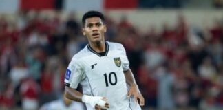 Buntut Aksi Kekerasan, Fadly Alberto Dicoret dari Timnas Indonesia U-20 Fadly Alberto dicoret dari Timnas Indonesia U-20 setelah insiden tendangan kungfu di laga EPA U-20. Sumardji menegaskan keputusan itu diambil sebagai konsekuensi tindakan kekerasan.