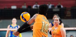 Pemain Jakarta Popsivo Polwan merayakan poin saat menghadapi Jakarta Electric PLN Mobile pada leg pertama perebutan juara 3 Proliga 2026 di GOR Amongrogo, Yogyakarta, Selasa (21/4/2026). Jadwal resmi Proliga menempatkan duel ini sebagai Match #88 sektor putri pada pukul 19.00 WIB.