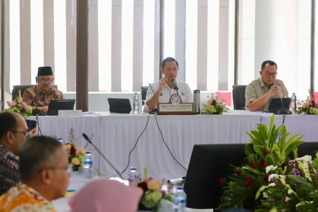 Tekan Biaya Logistik, AHY Andalkan Kereta Api Lawan ODOL