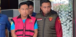 Baru Dilantik, Ketua Ombudsman Langsung Tersandung Kasus Korupsi Nikel Ketua Ombudsman RI Hery Susanto ditangkap Kejagung terkait dugaan korupsi Rp1,5 miliar dalam pengurusan laporan tambang nikel di Sulawesi Tenggara.