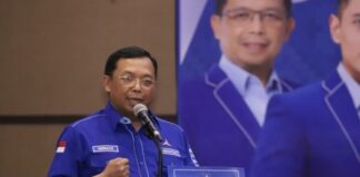 Sekjen Partai Demokrat Herman Khaeron menegaskan bahwa masa jabatan ketua umum partai politik merupakan ranah internal partai, di tengah usulan KPK agar jabatan ketum dibatasi maksimal dua periode.
