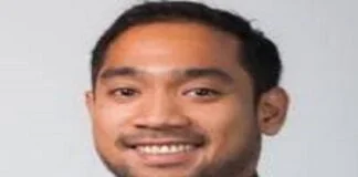 TOP DUNIA - Tulus Imaro adalah satu di antara alumni SMA Taruna Nusantara yang sukses menjadi tokoh professional level top dunia! Lulusan SMA Taruna Nusantara angkatan 15 ini, pernah mendapatkan penghargaan CEO of The Years ! Berikut profil Tulus Imaro, Rabu (22/4/2026). OFFICIAL LINKDIN TULUS IMARO / REPRO