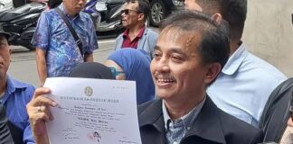 Pelapor kasus ijazah Jokowi menolak restorative justice dan meminta Roy Suryo serta Dokter Tifa segera ditahan setelah berkas P21.
