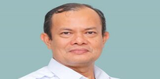 KEPALA BMKG - Teuku Faisal Fathani adalah alumni SMA Taruna Nusantara yang saat ini menjabat sebagai kepala BMKG RI sekarang. Alumni SMA Taruna Nusantara dari angkatan pertama atau TN1 itu, juga punya rekor mentereng di level internasional. Berikut profil Teuku Faisal Fathani, SElasa (21/4/2026) OFFICIAL WEB BMKG/ REPRO