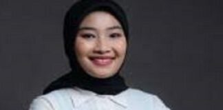 KORBAN KERETA - Arinjani Novita Sari menjadi satu di antara 15 nama korban kecelakaan kereta di Bekasi pada Selasa kemarin yang dipastikan meninggal dunia. Di dunia professional, Arinjani Novita Sari adalah wanita hebat dengan karir mentereng di kantor akuntan publik top dunia ! Berikut profil Arinjani Novita Sari Rabu (29/42026). OFFICIAL LINKDID ARINJANI NOVITA SARI / REPRO