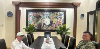 Mayor Inf Windra Sanur berpamitan kepada Jokowi di Solo sebelum menjalankan tugas baru sebagai Kasdim 0510/Tigaraksa, Kabupaten Tangerang.