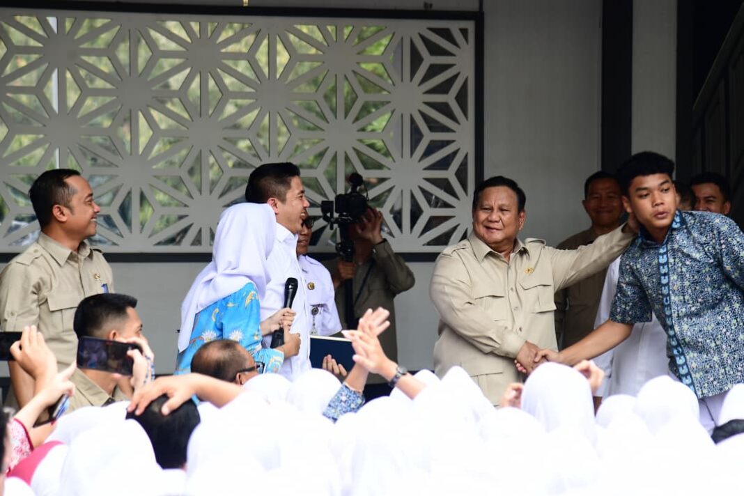 Prabowo Siapkan Bahasa Inggris dan Mandarin Masuk Kurikulum SD