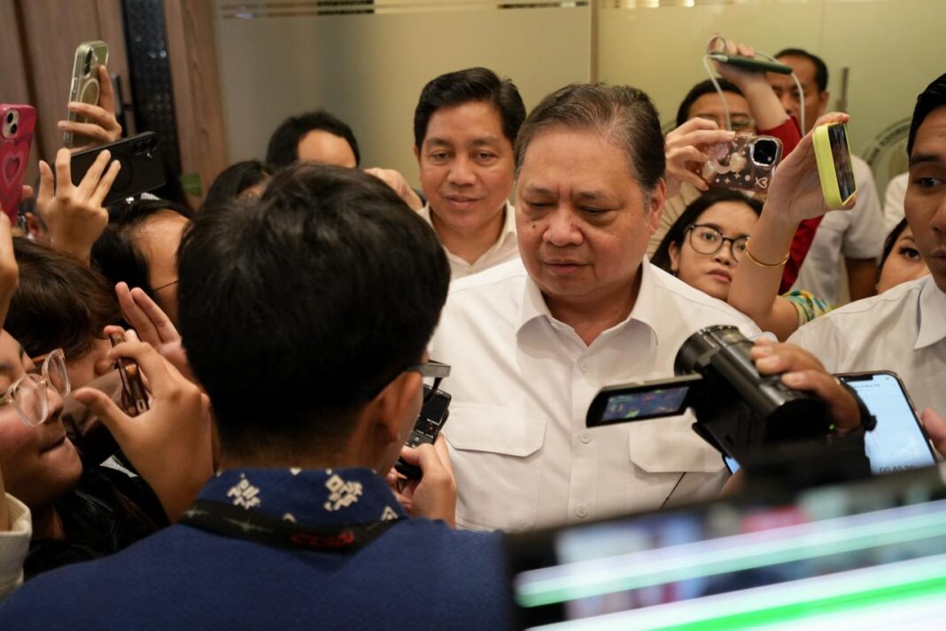 Pemerintah tahan harga tiket pesawat domestik