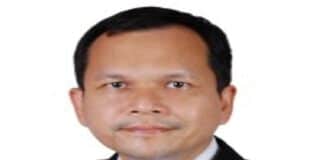 EKONOM INTERNASIONAL - Eric Alexander Sugandi saat ini dikenal sebagai satu di antara ekonom top di Indonesia. Pria yang juga lulusan SMA Taruna Nusantara ini, juga punya karir mentereng di dunia perbankan di Indonesia. Berikut ulasan ringkas profil Eric Alexander Sugandi, Minggu (3/4/2026). OFFICIAL INSTAGRAM ERIC SUGANDI / REPRO