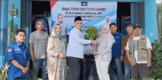 Demokrat Mataram Terima 500 Bibit Gaharu, Disiapkan untuk Penghijauan dan Pemberdayaan Ekonomi