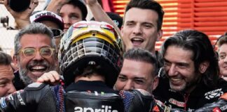 SELEBRASI KEMENANGAN - Pembalap Aprilia, Marco Bezzecchi berselebrasi usai memenangi race MotoGP Italia 206, Minggu (31/5/2026). Anak Didik Valentino Rossi itu berhasil mengalahkan rekan setimnya asal Spanyol di Aprilia, Jorge Martin Almoguera. OFFICIAL INSTAGRAM MARCO BEZZECCHI/REPRO