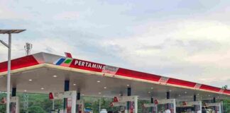 Update Harga BBM Pertamina Mei 2026 Tidak Berubah, Pertamax Tetap Rp12.300 Harga BBM Pertamina per 1 Mei 2026 terpantau tidak berubah, dengan Pertamax tetap dijual Rp12.300 per liter di wilayah Jawa.