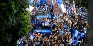 Konvoi Juara Persib Akan Dijaga Ketat, Pemkot Bandung Gandeng Polisi hingga Bobotoh Konvoi Juara Persib Akan Dijaga Ketat, Pemkot Bandung Gandeng Polisi hingga Bobotoh