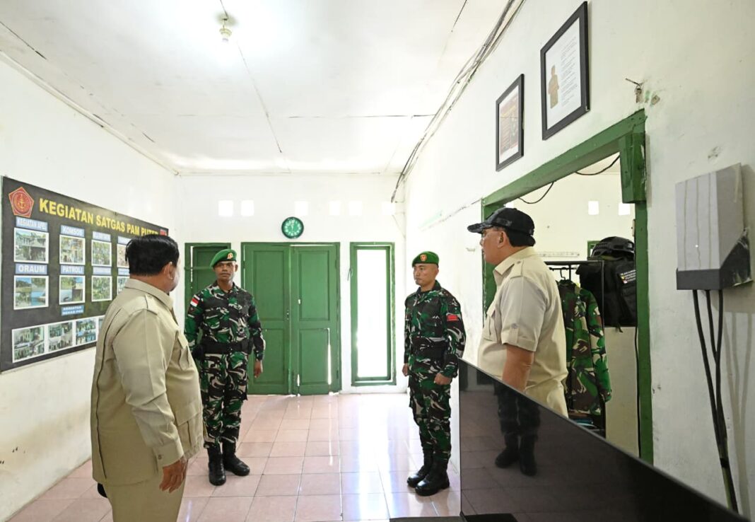 Spontan Singgah di Posad Miangas, Prabowo Tanya Kondisi Prajurit Perbatasan
