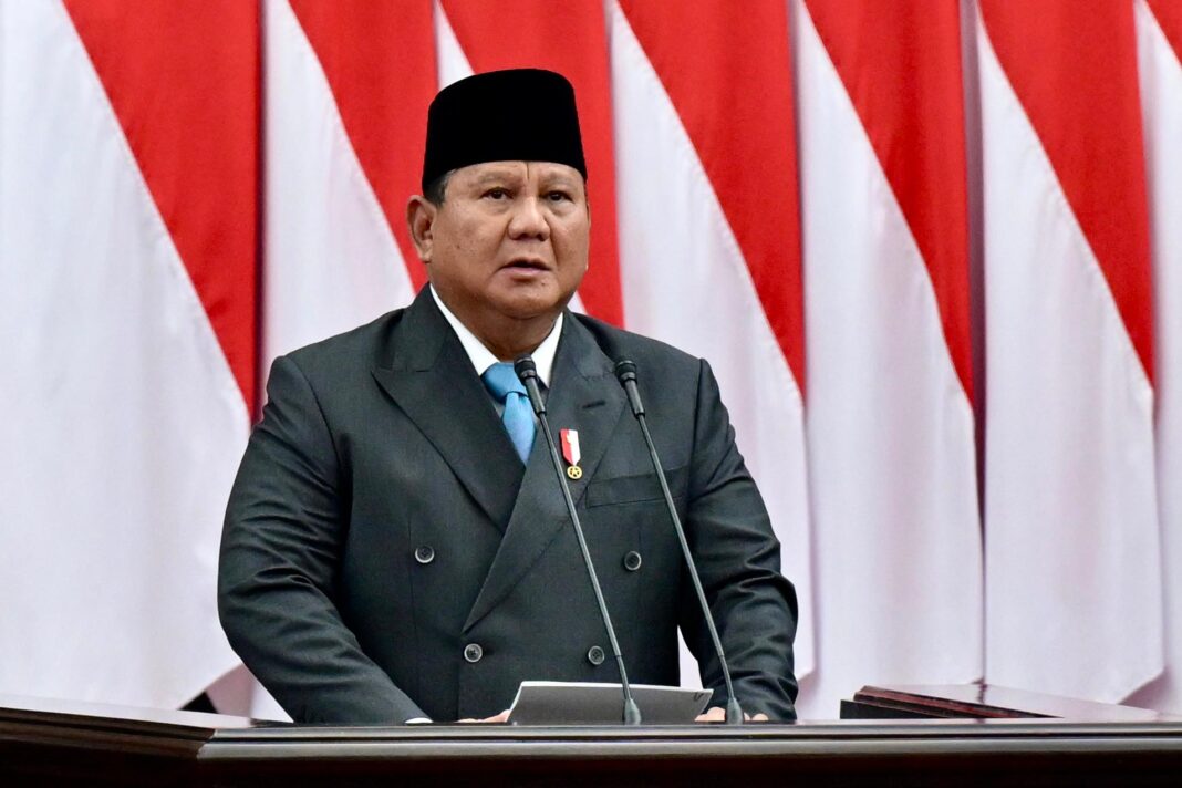 Prabowo Dorong Indonesia Produksi Mobil hingga Handphone Sendiri
