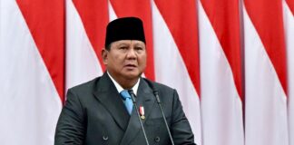 Prabowo Dorong Indonesia Produksi Mobil hingga Handphone Sendiri
