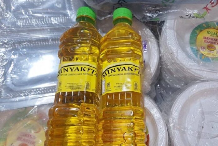 Presiden Prabowo Subianto mengarahkan distribusi Minyakita dikelola sepenuhnya oleh BUMN untuk menjaga stabilitas harga dan memperkuat pasokan minyak goreng rakyat di seluruh Indonesia.