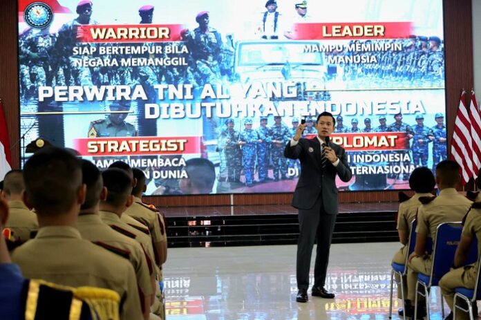 Menteri Koordinator Bidang Infrastruktur dan Pembangunan Kewilayahan Agus Harimurti Yudhoyono (AHY) memberikan kuliah umum dan berdialog dengan para taruna dan taruni AAL di Bumi Moro, Surabaya belum lama ini
