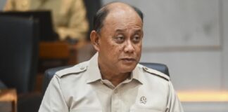 RESMI! Presiden Prabowo Copot Dadan Hindayana dari Kepala BGN Dadan Hindayana dicopot dari jabatan Kepala Badan Gizi Nasional oleh Presiden Prabowo Subianto. Dadan sebelumnya dilantik Jokowi dan dikenal sebagai akademisi IPB.