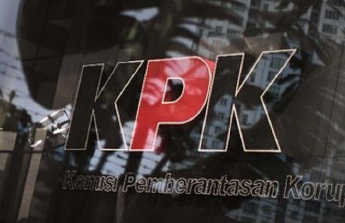 Gedung Merah Putih KPK di Jakarta. Penyidik mempertimbangkan langkah penjemputan paksa terhadap Fitri Assiddikki setelah empat kali tidak memenuhi panggilan pemeriksaan sebagai saksi dalam kasus dugaan korupsi dana CSR BI dan OJK.