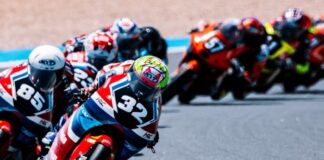 JUARA PORTUGAL - Pembalap Indonesia, Kiandra Ramadhipa (depan nomor 32) memacu motor Honda andalannya dalam race Moto3 Junior FIM World Championship 2026 belum lama ini. Kiandra Ramadhipa baru saja mengukir sejarah dengan memenangi race Moto3 Junior seri Estoril pada Minggu (14/6/2026) kemarin. OFFICIAL INSTAGRAM KIANDRA RAMADHIPA/REPRO