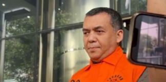 KPK menetapkan Wakil Menteri Imigrasi dan Pemasyarakatan Silmy Karim sebagai tersangka dugaan pemerasan izin tinggal warga negara asing di Indonesia.