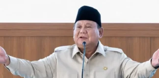 Presiden Prabowo Subianto mengumpulkan jajaran direksi dan komisaris bank Himbara di Istana Kepresidenan Jakarta untuk membahas peran strategis perbankan pelat merah dalam mendorong ekonomi nasional.