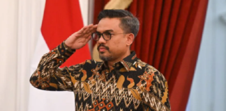 Menteri UMKM Maman Abdurrahman merupakan putra Kalimantan Barat asal Pontianak yang memiliki pengalaman sebagai profesional di sektor energi serta pernah menjabat Wakil Ketua Komisi VII DPR RI sebelum bergabung dalam Kabinet Merah Putih.