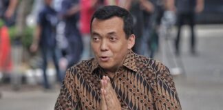 Wakil Menteri Imigrasi dan Pemasyarakatan Silmy Karim mendatangi Gedung KPK untuk menjalani pemeriksaan terkait rangkaian OTT di Jakarta Barat.