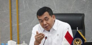 Kasus OTT Imigrasi Melebar, KPK Sorot Masa Jabatan Silmy Karim 2023-2024 Wakil Menteri Imigrasi dan Pemasyarakatan Silmy Karim disebut KPK terkait dugaan pidana saat menjabat Direktur Jenderal Imigrasi periode 2023-2024.