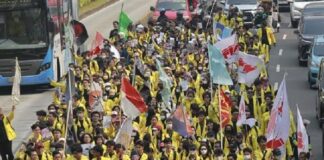 Kepala BIN Respons Seruan Reformasi Jilid II Jelang Demo Mahasiswa di Jakarta Kepala BIN Muhammad Herindra merespons seruan Reformasi Jilid II jelang demo mahasiswa di Bundaran HI, Jakarta. Ia mengingatkan pentingnya menjaga persatuan.
