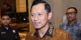 Ketua Umum Partai Demokrat Agus Harimurti Yudhoyono menegaskan pentingnya kritik yang konstruktif, persatuan nasional, dan kolaborasi seluruh partai politik dalam mendukung pembangunan Indonesia.