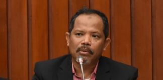 DPR RI Minta KPK Dalami Dugaan Amplop untuk Menhut Raja Juli dalam Kasus Kuansing Anggota Komisi IV DPR RI Johan Rosihan meminta KPK mendalami dugaan penerimaan amplop oleh Menteri Kehutanan Raja Juli Antoni dalam perkara yang menjerat Bupati Kuantan Singingi.