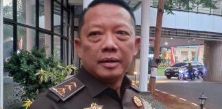 Data LHKPN menunjukkan Jampidsus Febrie Adriansyah melaporkan total harta kekayaan sebesar Rp18,26 miliar, dengan aset terbesar berupa tanah dan bangunan. Data tersebut menjadi perhatian publik di tengah berkembangnya pemberitaan mengenai proses hukum yang masih berlangsung.