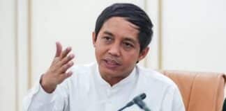 Menteri Kehutanan Raja Juli Antoni menjelaskan kronologi pengembalian amplop yang ditinggalkan Bupati Kuantan Singingi sebelum operasi tangkap tangan KPK berlangsung.