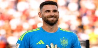 KIPER TERBAIK - Unai Simon berhasil menyabet penghargaan individu bergengsi sebagai kiper terbaik di Piala Dunia 2026! Kiper Timnas Spanyol itu jugfa mengukir rekor tak kebobolan di 7 pertandingan Piala Dunia FIFA ! Berikut profilnya, Selasa (21/7/2026). OFFICIAL INSTAGRAM UNAI SIMON/REPRO