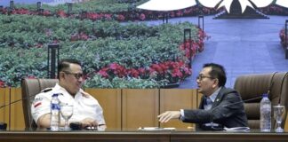 DPR RI mendorong pemerintah segera menyusun payung hukum permanen setelah kebijakan pembatasan komisi aplikator ojek online maksimal 8 persen mulai berlaku pada 1 Juli 2026.